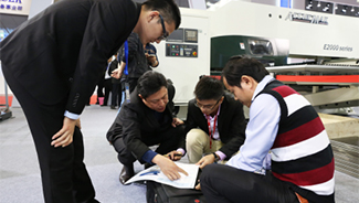 At the CIIF we signed with Accurpress (Suzhou ) machinery CO.Ltd
