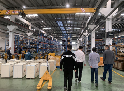 Truy cập vào công ty lái xe